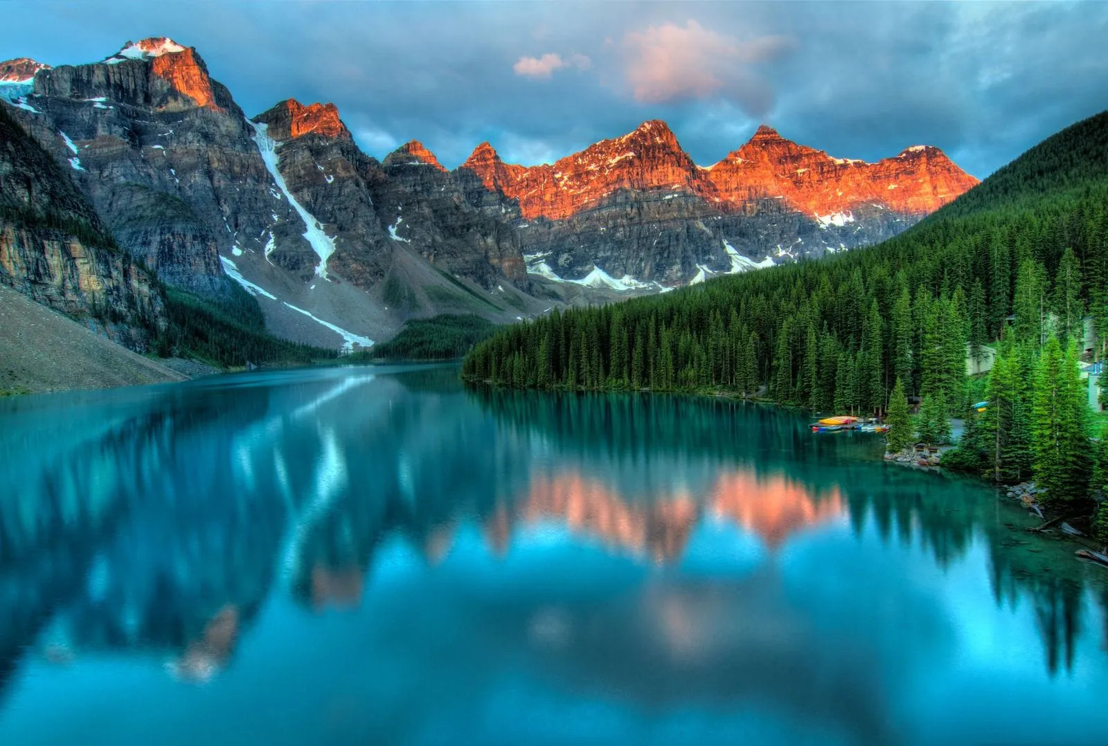 Moraine Lake and the Valley of the Ten Peaks, Banff